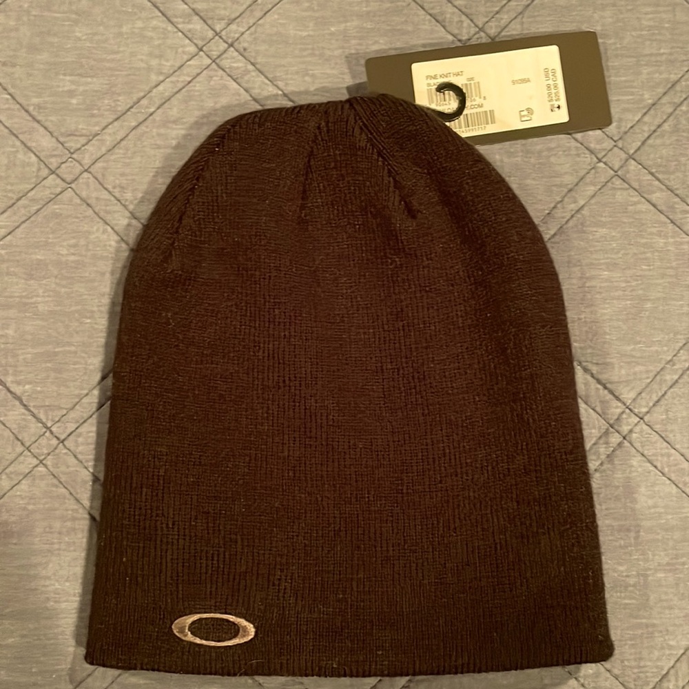 New stocking hat -Oakley